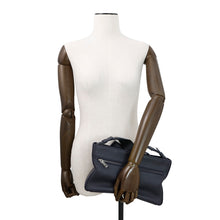 将图像加载到图库查看器中，Ferragamo Star Shape Pouch 2WAY Midnight241655 Calf Leather
