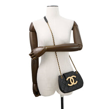 将图像加载到图库查看器中，CHANEL CC Logo Matelasse Messenger Bag BlackAS4609 Lambskin Size Small
