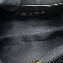 将图像加载到图库查看器中，CHANEL CC Logo Matelasse Messenger Bag BlackAS4609 Lambskin Size Small
