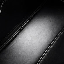 将图像加载到图库查看器中，HERMES Bolide Black Epsom Size 27
