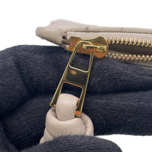 将图像加载到图库查看器中，LOEWE Knot Coin Card Holder Light oats11182250 shiny napa calf
