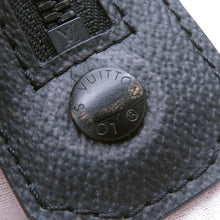 Load image into Gallery viewer, LOUIS VUITTON Sac Plat / Horizontal Zip NoirM45265 Monogram Eclipse
