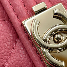 将图像加载到图库查看器中，CHANEL Boy Chanel Small Flap Wallet PinkA84432 Caviar Leather
