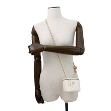 Load image into Gallery viewer, CHANEL Small vanity WhiteAP1447 Lambskin
