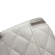 Load image into Gallery viewer, CHANEL Small vanity WhiteAP1447 Lambskin

