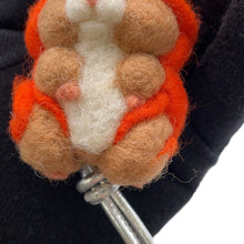 将图像加载到图库查看器中，LOEWE Suna Fujita Hamster Octopus Bag Charm Beige/Orange/Silver Felt Leather
