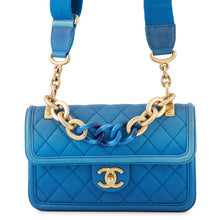 将图像加载到图库查看器中，CHANEL Sunset on the Sea Matelasse Single Flap Blue Caviar Leather
