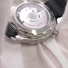 将图像加载到图库查看器中，OMEGA Seamaster Diver300M W42mm Stainless Steel Rubber Black Dial210.32.42.20.01.003
