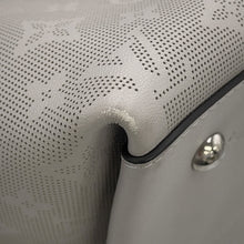 将图像加载到图库查看器中，LOUIS VUITTON Carmel GarrettM21775 Monogram Mahina
