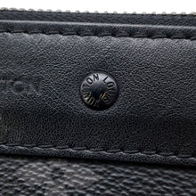 Load image into Gallery viewer, LOUIS VUITTON Pochette to Go NoirM81569 Monogram Eclipse
