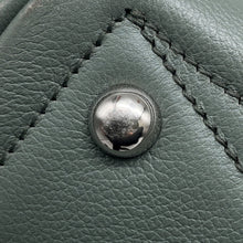 Load image into Gallery viewer, HERMES Victoria 2 12H Vert Amand Evercolor
