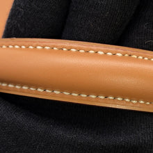 Load image into Gallery viewer, HERMES Kelly Retourne Natural Chamonix Leather Size 32
