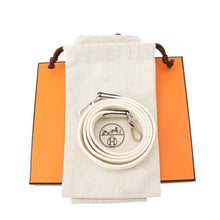 Load image into Gallery viewer, HERMES Evelyne Long New White Taurillon Clemence Size TPM
