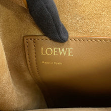 Load image into Gallery viewer, LOEWE Pebble bucket bag OakAANBBBWX01 Smooth Calf Leather Size Medium
