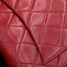 将图像加载到图库查看器中，CHANEL Matelasse ChainShoulder Bag Red Lambskin Size 17
