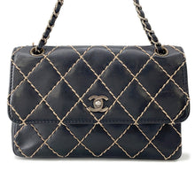 将图像加载到图库查看器中，CHANEL Wild Stitch ChainShoulder Bag Black Lambskin
