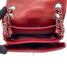 将图像加载到图库查看器中，CHANEL Matelasse ChainShoulder Bag Red Lambskin Size Mini
