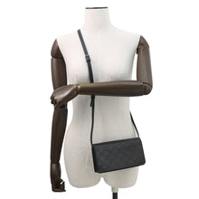 将图像加载到图库查看器中，CELINE Triomphe Horizontal Sleeve Shoulder Bag Black10K773FQD Leather
