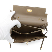 Load image into Gallery viewer, HERMES Kelly Wallet Long To-Go Etoupe Epsom
