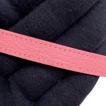 将图像加载到图库查看器中，HERMES Clic Rose Azalee Chevre Myzore Goatskin
