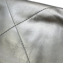 将图像加载到图库查看器中，CHANEL CHANEL22 ChainShoulder Bag White/SilverAS3980 Shiny Calf Leather Size Mini
