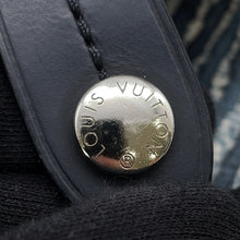 将图像加载到图库查看器中，LOUIS VUITTON Messenger White/NavyM54247 Monogram Savannah Chapman Brothers Size BB
