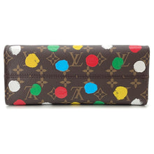 将图像加载到图库查看器中，LOUIS VUITTON LVxYK Onthego RedM46380 Monogram Size PM
