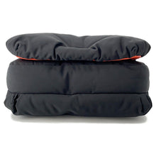 将图像加载到图库查看器中，LOEWE Goya Puffer Messenger Bag Shoulder Bag BlackB896G22X01 Nylon
