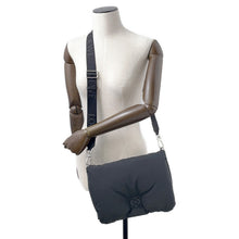 将图像加载到图库查看器中，LOEWE Goya Puffer Messenger Bag Shoulder Bag BlackB896G22X01 Nylon
