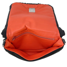 将图像加载到图库查看器中，LOEWE Goya Puffer Messenger Bag Shoulder Bag BlackB896G22X01 Nylon
