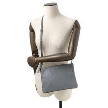 将图像加载到图库查看器中，CELINE Trio Shoulder Bag Gray171453 Leather Size Large
