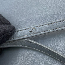 将图像加载到图库查看器中，CELINE Trio Shoulder Bag Gray171453 Leather Size Large
