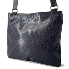 将图像加载到图库查看器中，GUCCI GG Imprime Shoulder Bag Navy201446 PVC Leather
