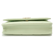 将图像加载到图库查看器中，CHANEL CHANEL19 Chain wallet Light GreenAP0957 Lambskin
