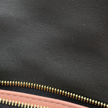 将图像加载到图库查看器中，LOUIS VUITTON PochetteCoussin NoirM82116 Lambskin Monogram・Pattern
