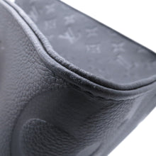 Load image into Gallery viewer, LOUIS VUITTON Onthego NoirM45595 Monogram Empreinte Leather Size MM
