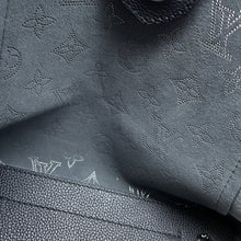 将图像加载到图库查看器中，LOUIS VUITTON Hina NoirM54350 Monogram Mahina Size PM
