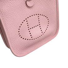 Load image into Gallery viewer, HERMES Evelyne Long Rose Sakura Taurillon Clemence Size TPM
