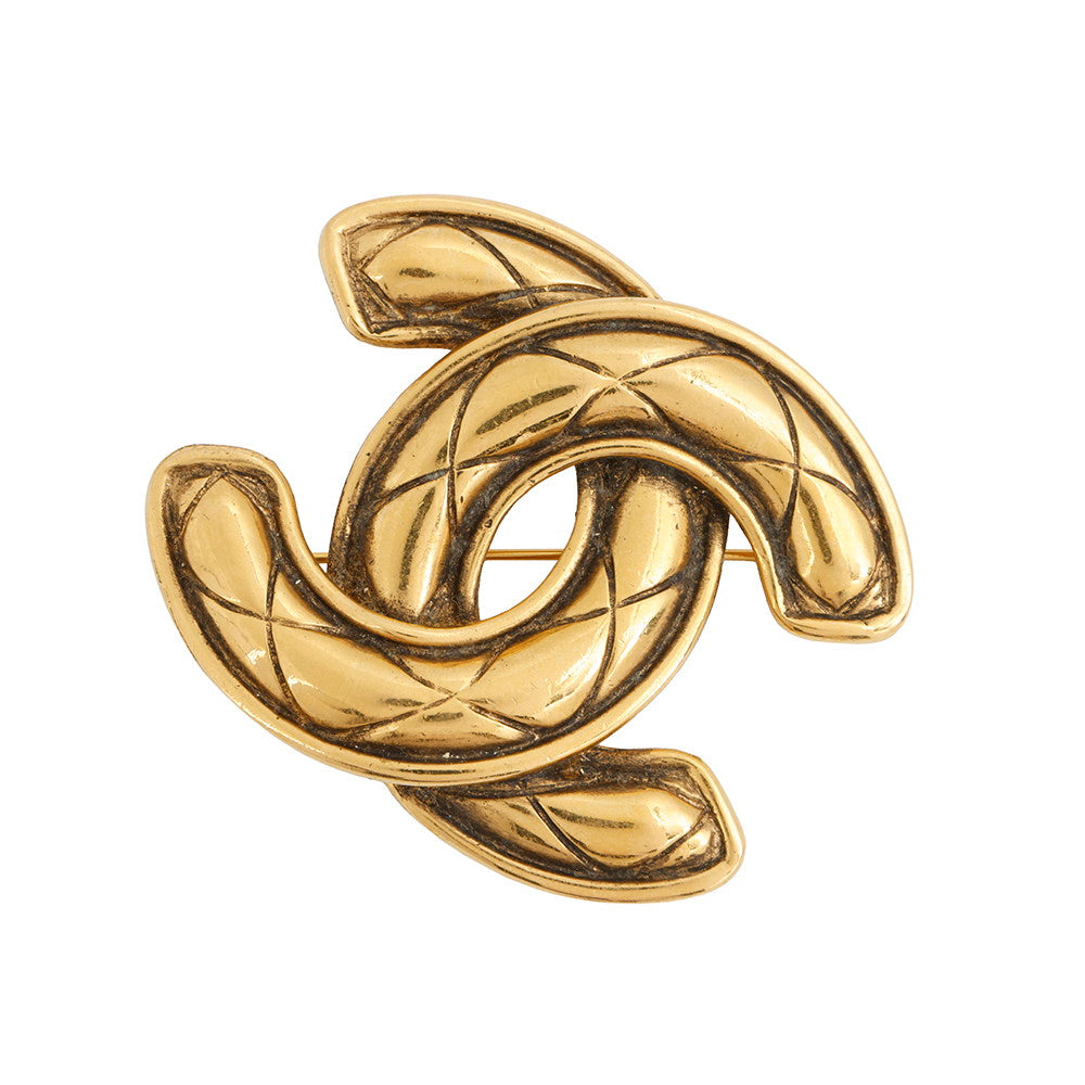 CHANEL Matelasse CC LogoBrooch Gold Metal