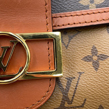 将图像加载到图库查看器中，LOUIS VUITTON Dauphine NoirM45959 Monogram Monogram Reverse Canvas Size MINI
