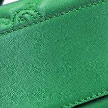 将图像加载到图库查看器中，GUCCI GGMatelasse 2WAYBag Green702251 Leather
