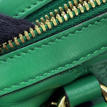 将图像加载到图库查看器中，GUCCI GGMatelasse 2WAYBag Green702251 Leather
