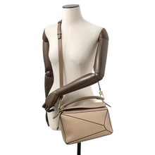 将图像加载到图库查看器中，LOEWE Puzzle bag Greige/BrownA510S21X67 Leather Size Small
