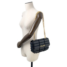 将图像加载到图库查看器中，CELINE Mono Chrome Chainshoulder Black111273FCK.38NO Leather pile
