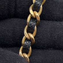 将图像加载到图库查看器中，CHANEL Boy Chanel Chain Wallet BlackA84069 Caviar Leather
