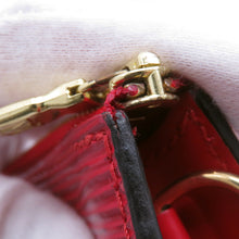 将图像加载到图库查看器中，LOUIS VUITTON Pochette Accessoires Castilian RedM52957 Epi Leather
