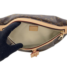 Load image into Gallery viewer, LOUIS VUITTON high rise IvoryM46784 Monogram
