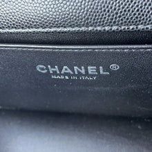 Load image into Gallery viewer, CHANEL Boy Chanel ChainShoulder Bag BlackA67086 Caviar Leather Size 25
