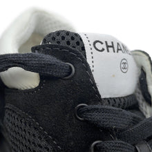 将图像加载到图库查看器中，CHANEL CC Logo Sneakers Black/WhiteG38299 Leather Mesh Suede Size 37
