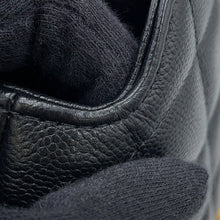 将图像加载到图库查看器中，CHANEL Matelasse ChainShoulder Bag Pearl 2025Stainless Steel BlackAP4585 Caviar Leather Faux Pearl
